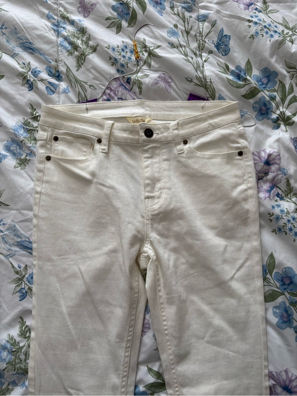 Matilda Jane Skinny Jeans in White-Cream - Picture 3 of 5
